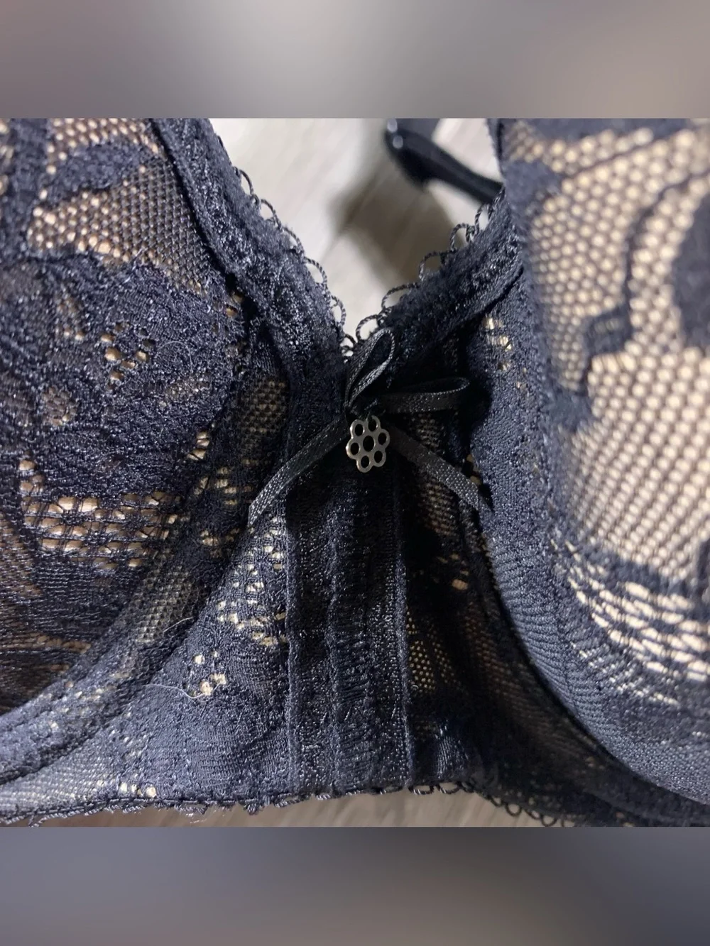 Wacoal Black Lace Finesse T-Shirt Underwire Bra size 34DD